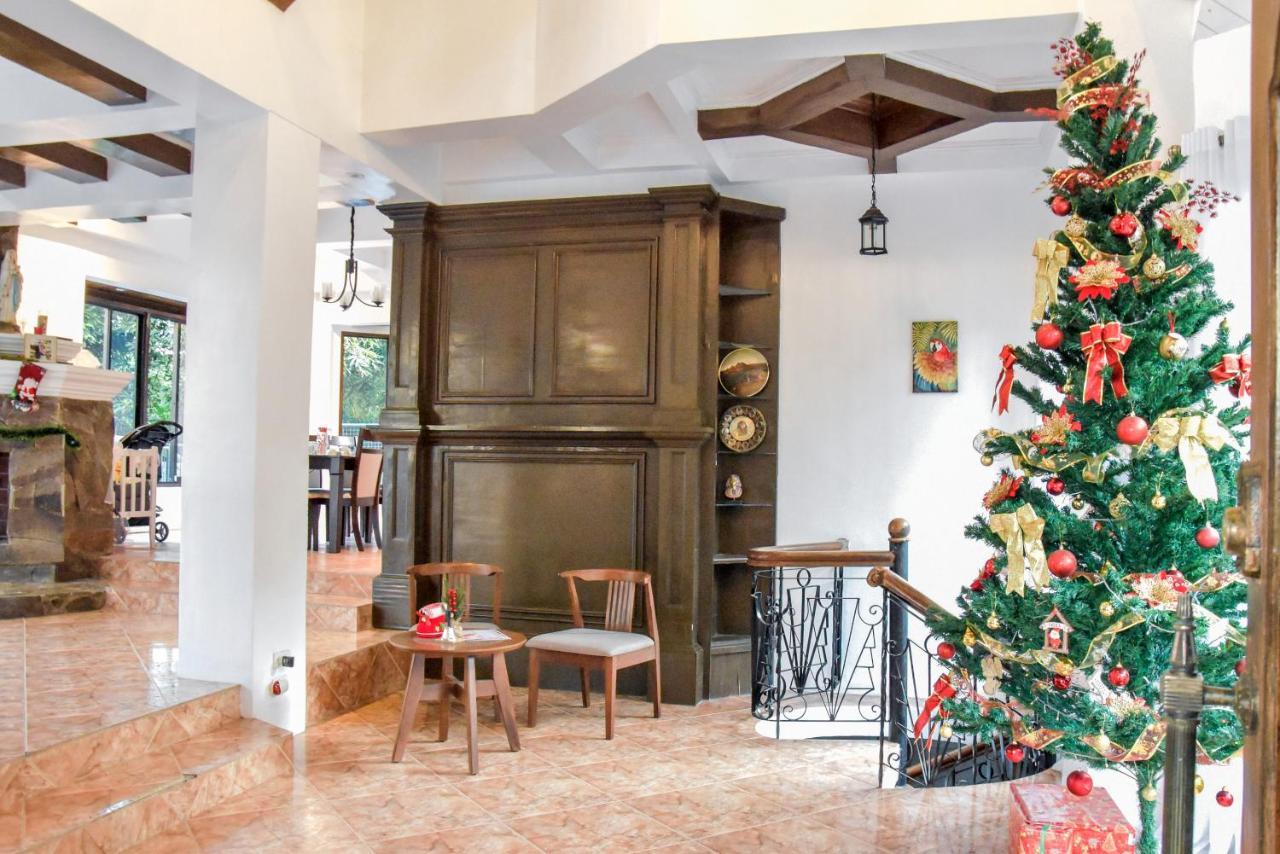 El Castillo Bed&Breakfast Angono Exterior foto