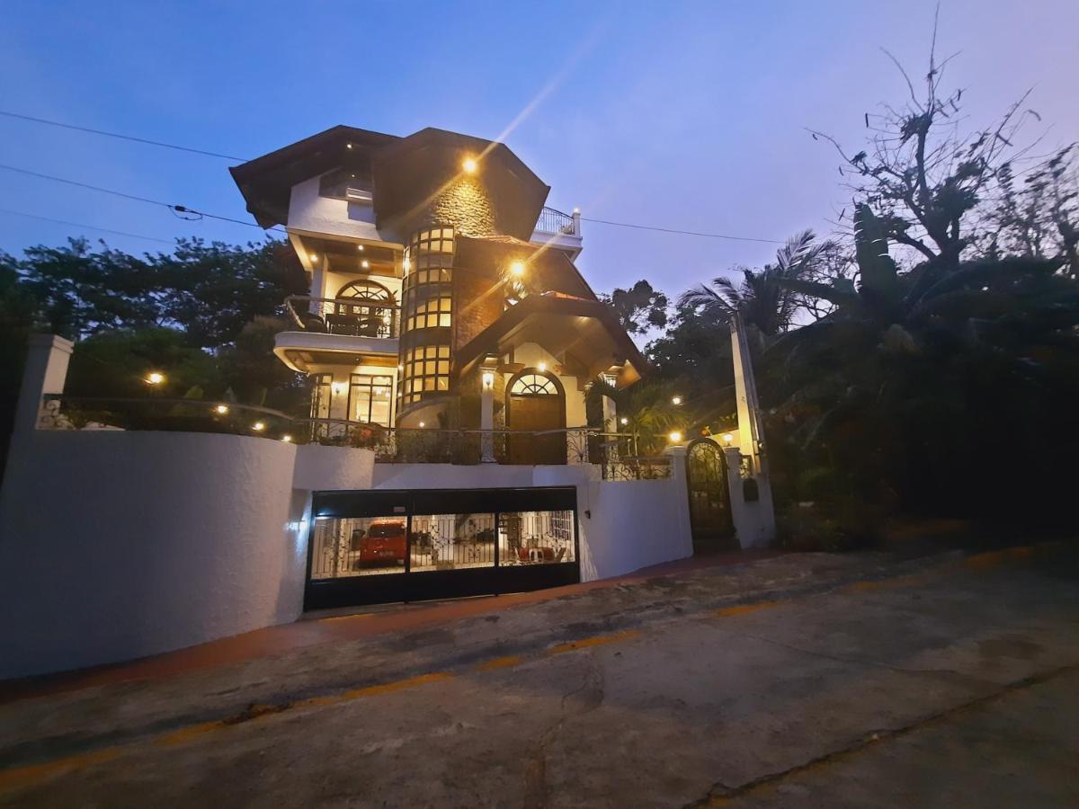 El Castillo Bed&Breakfast Angono Exterior foto