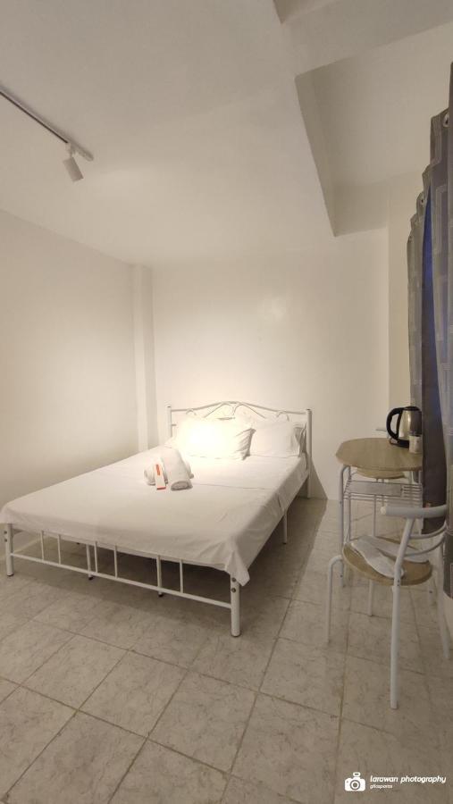 El Castillo Bed&Breakfast Angono Exterior foto