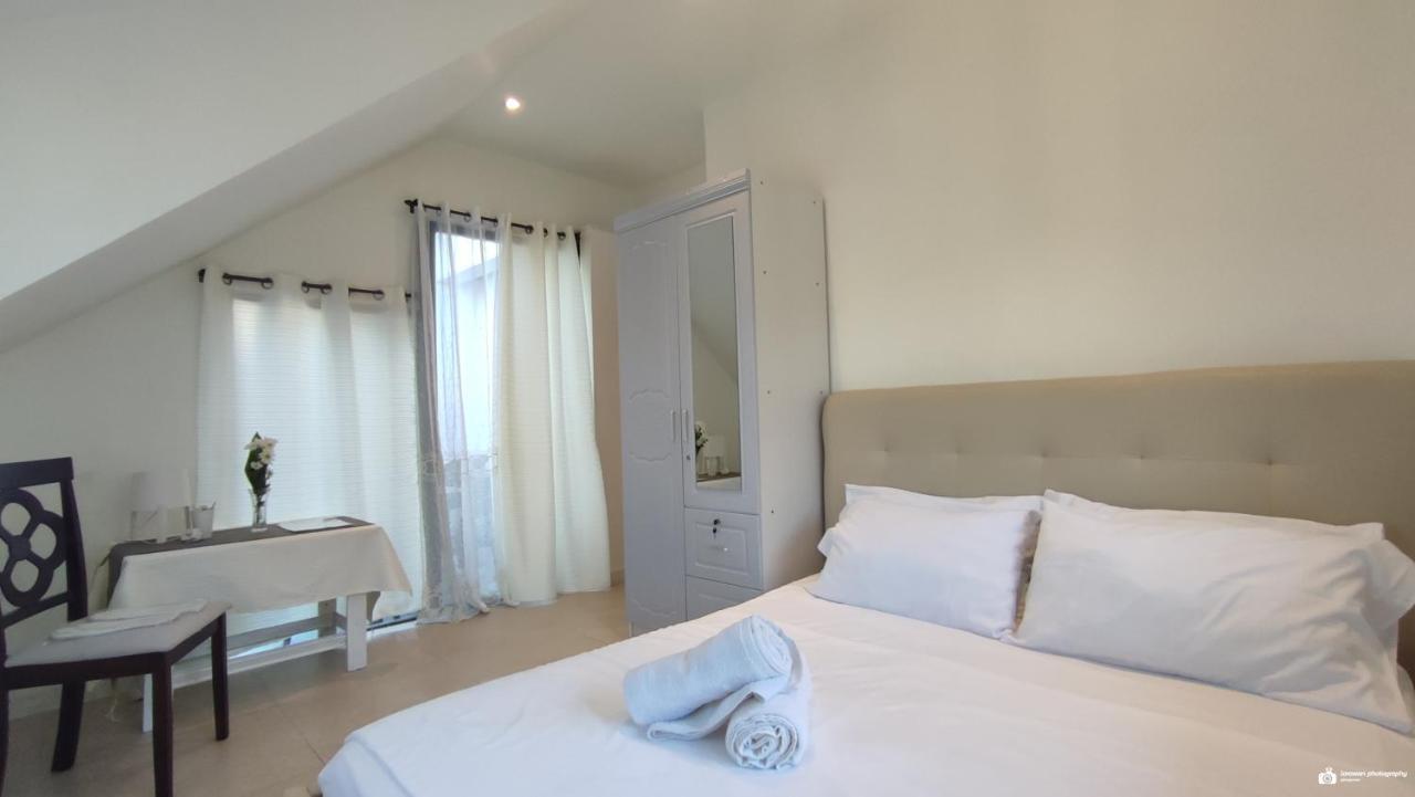 El Castillo Bed&Breakfast Angono Exterior foto