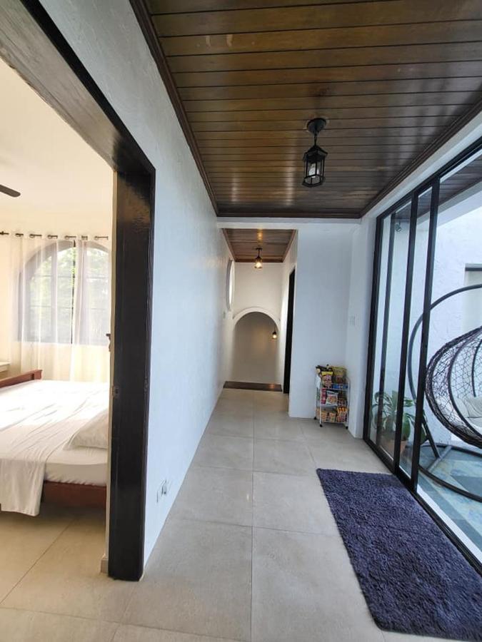 El Castillo Bed&Breakfast Angono Exterior foto