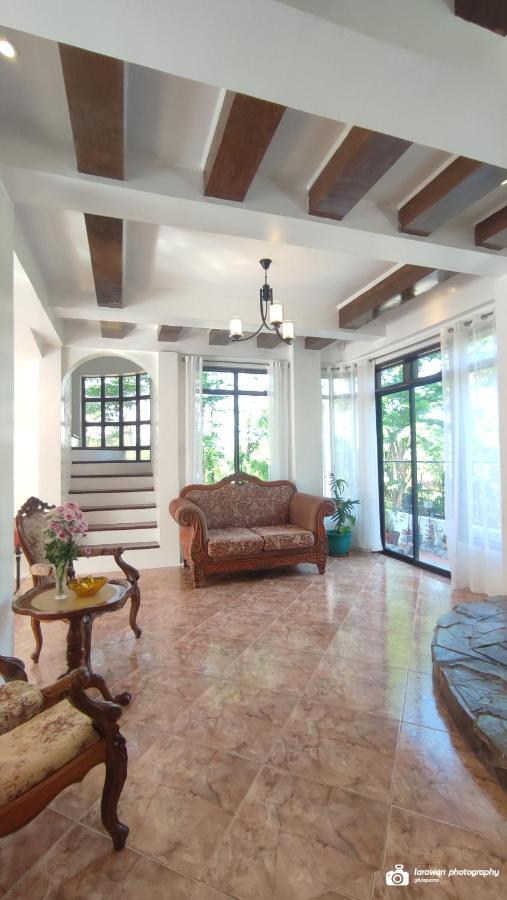 El Castillo Bed&Breakfast Angono Exterior foto